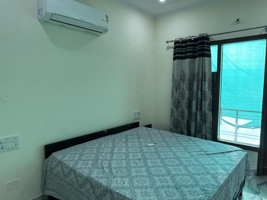 2 BHK Builder Floor for rent