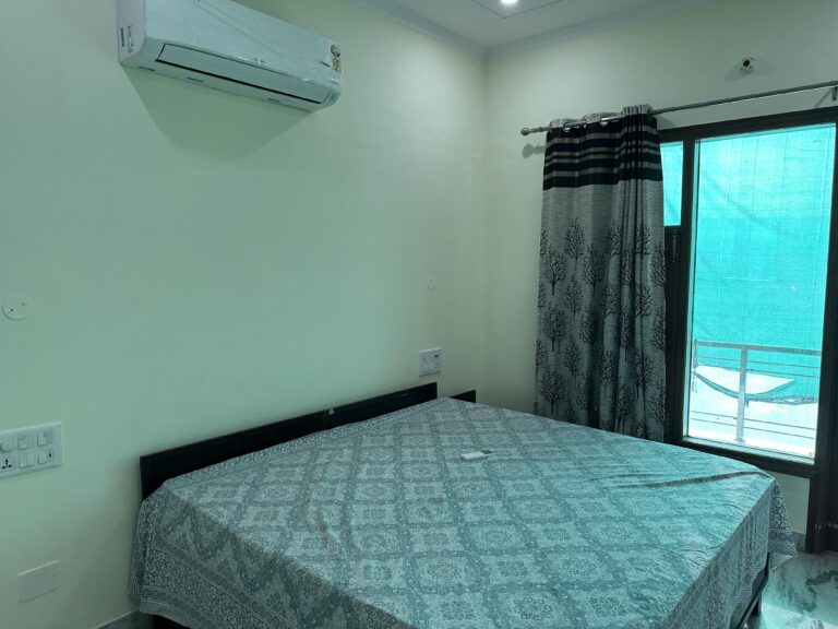 2 BHK Builder Floor for rent